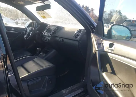 2016 Volkswagen Tiguan R-Line z USA, uszkodzony, nr VIN WVGBV7AX4GW612266